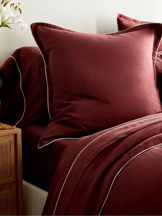Quince Other - NWOT Quince European Linen Piped Euro Sham Burgundy/White - 26x26